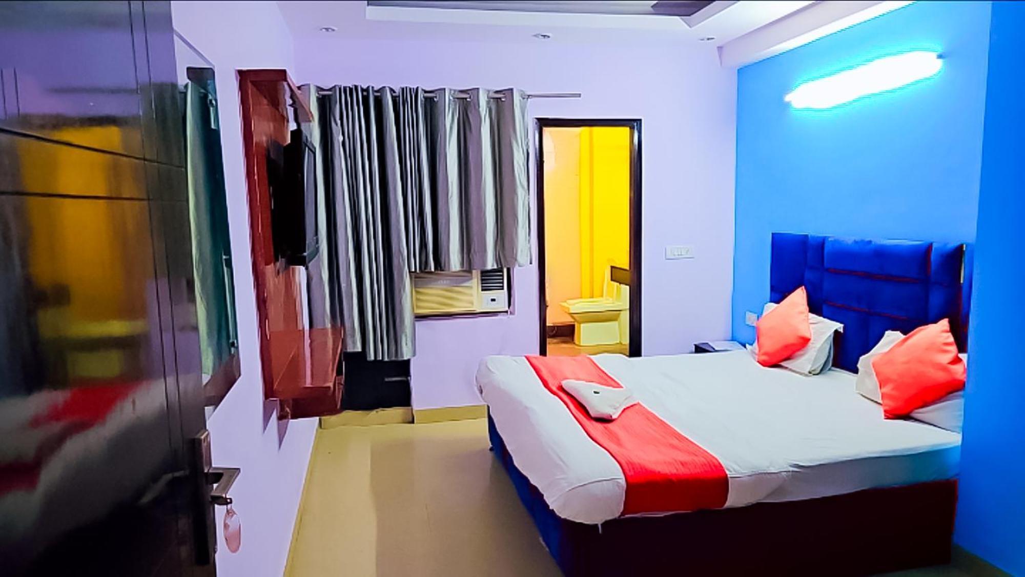 نيودلهي Happy Inn - Near Saket Metro المظهر الخارجي الصورة