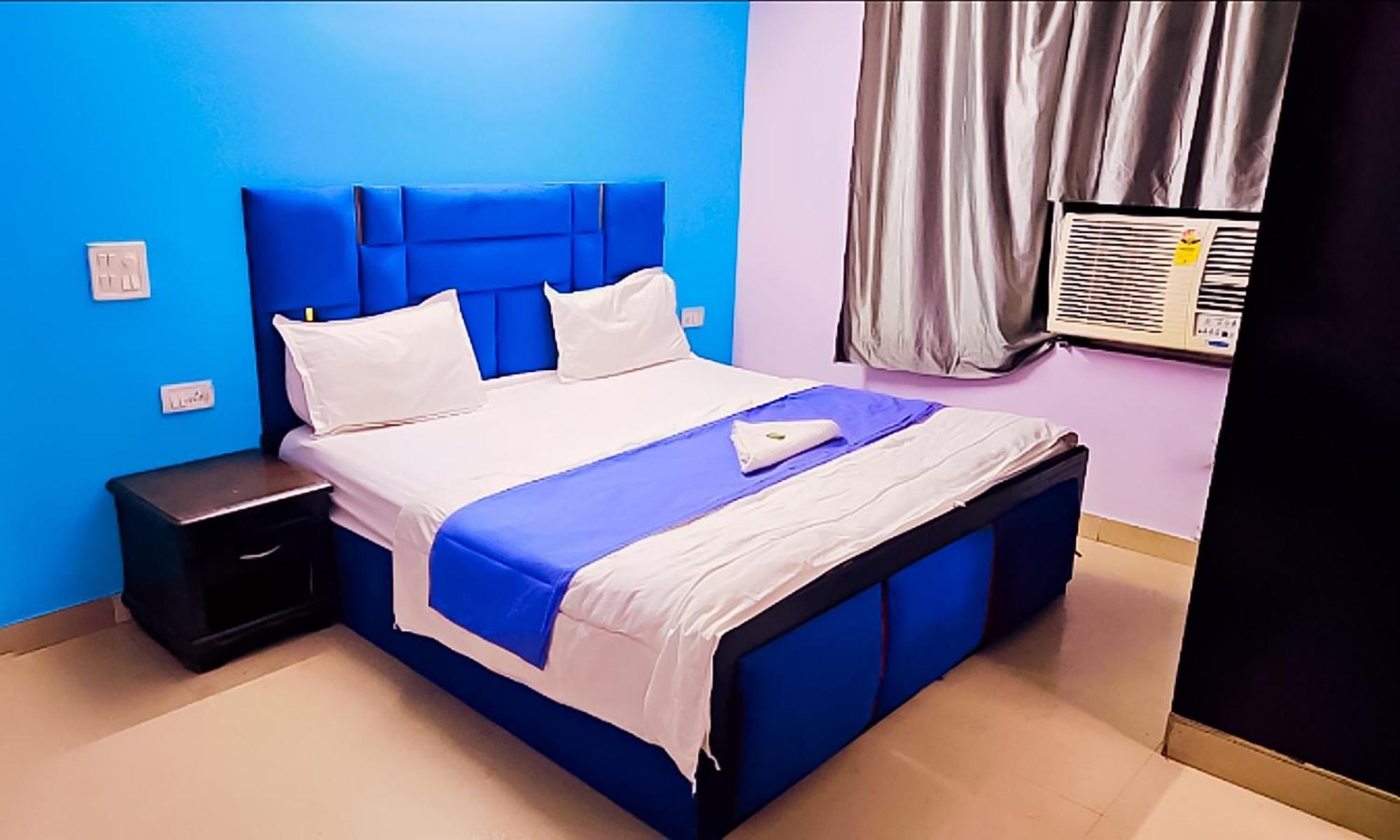 نيودلهي Happy Inn - Near Saket Metro المظهر الخارجي الصورة